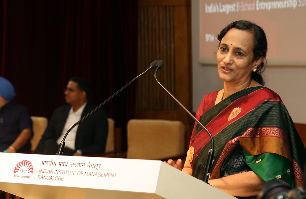 Prof. Padmini Srinivasan, Chair, Post Graduate Programme, interacts with the audience at the opening ceremony of Eximius 2019.