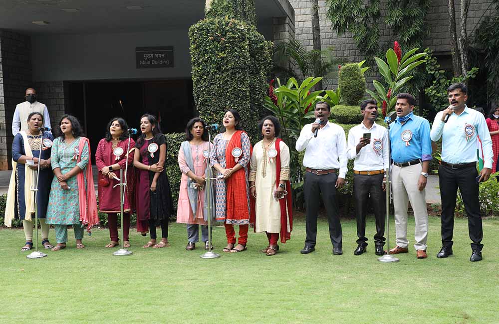 Members of IIMB Staff Recreation Club sing a patriotic song on the occasion of Independence Day.