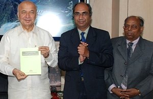 IIMB Research Study on PTC India Ltd., released by Shri Sushil Kumar Shinde, Minister of Power