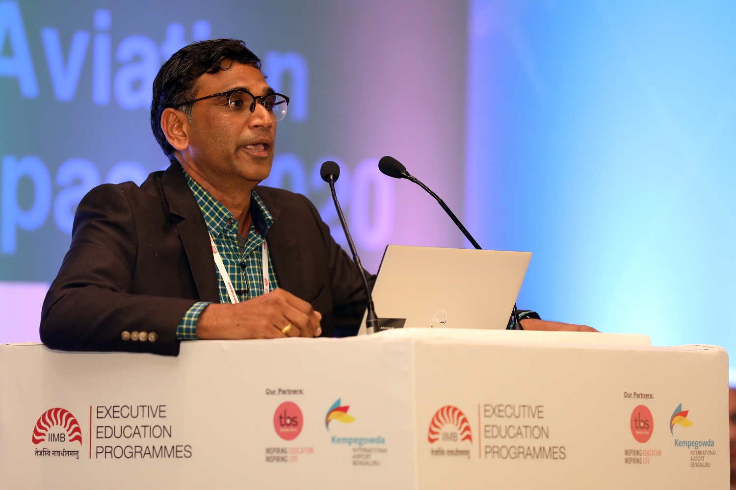 Uma Maheshwar D, Executive Chief Consulting Engineer, GE Aviation India, makes his point.
