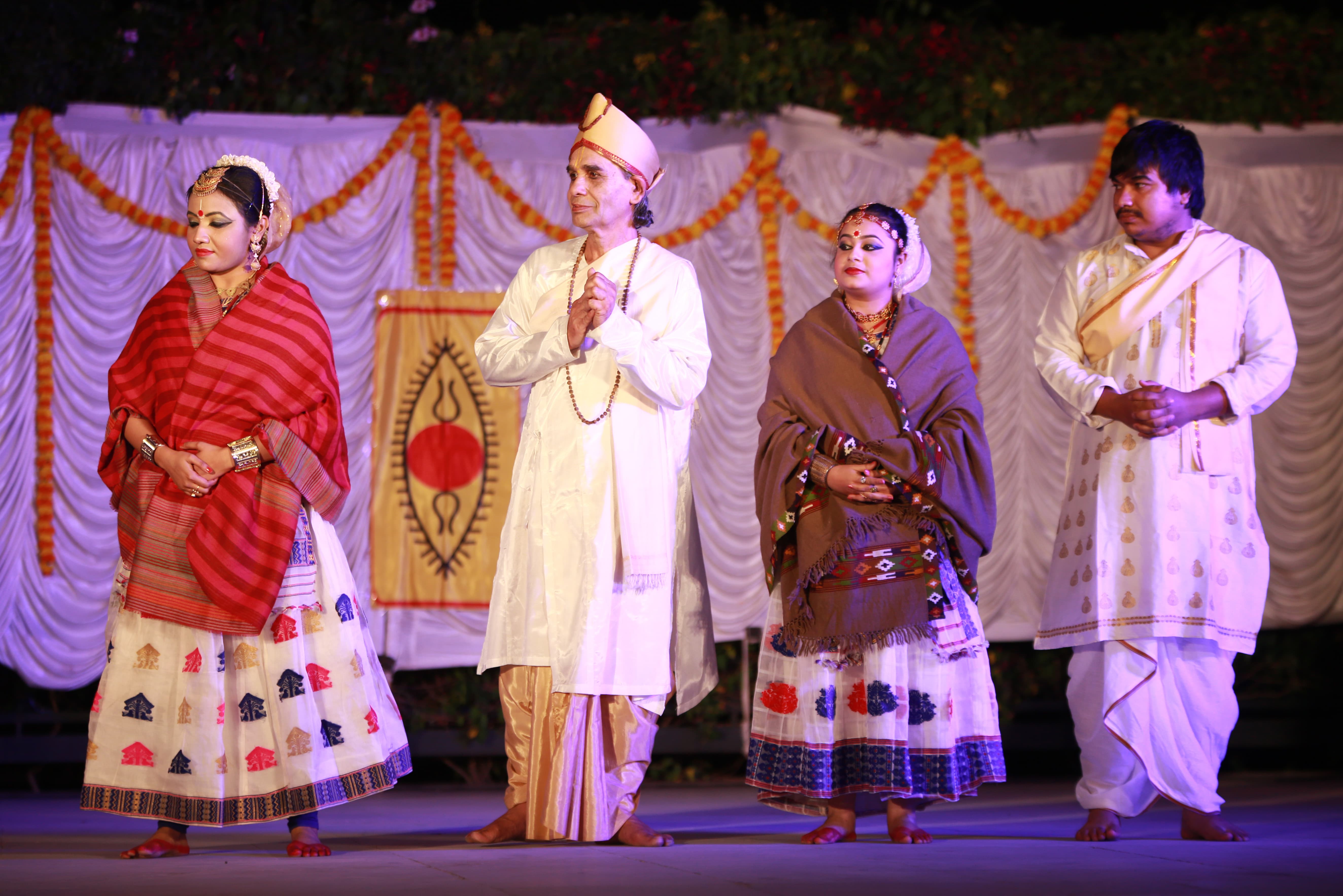 'Bayanacharya' Shri Ghanakanta Bora Muktiyar, one of the most eminent exponents and gurus of Sattriya dance, and his fellow artistes at Yamini 2019 at IIM Bangalore.